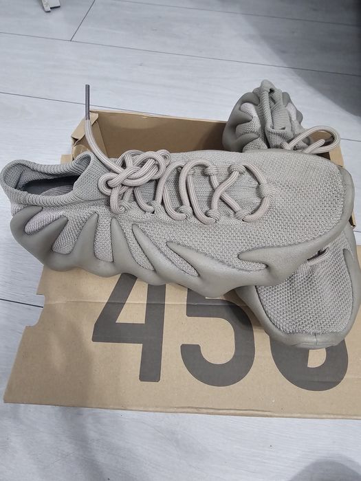 Adidasi yeezy  450 nr. 44  2/3