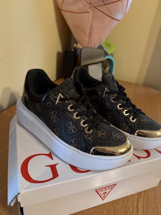Adidași de damă Guess