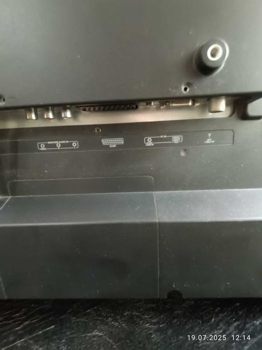 Продам телевизор