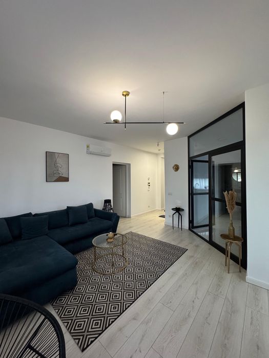 Inchiriez apartament in West Residence