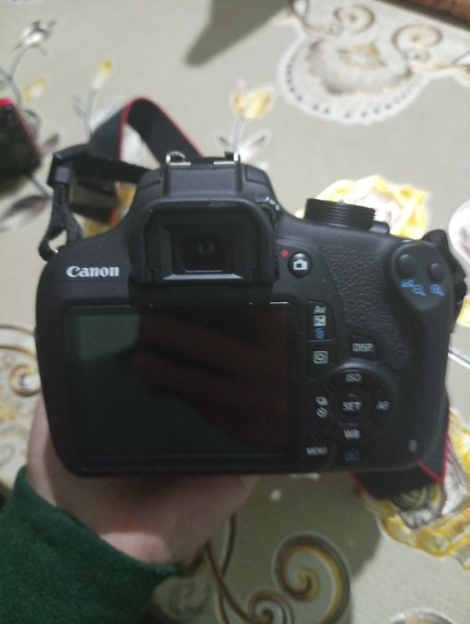 Canon EOS 1200D fotoapparat