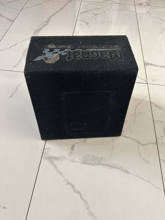 Vand subwoofer magnat 800w