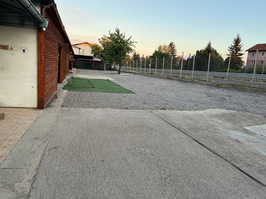 Дава се под наем Къща в с. Волуяк, Област София-град - 1000 кв.м за 1396.38 € - Снимка #3