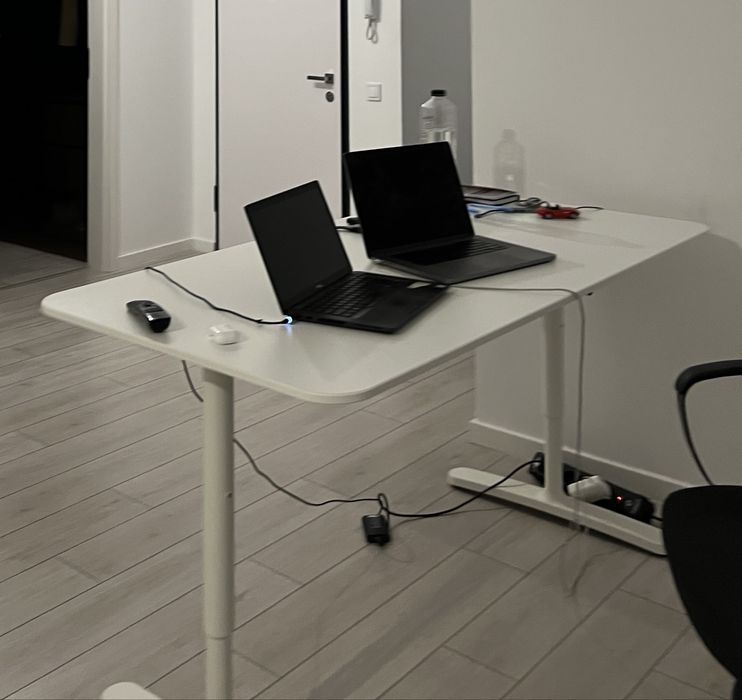 Birou IKEA BEKANT 160x80 cm – alb – stare bună