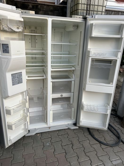 Холодильник LG оригинал