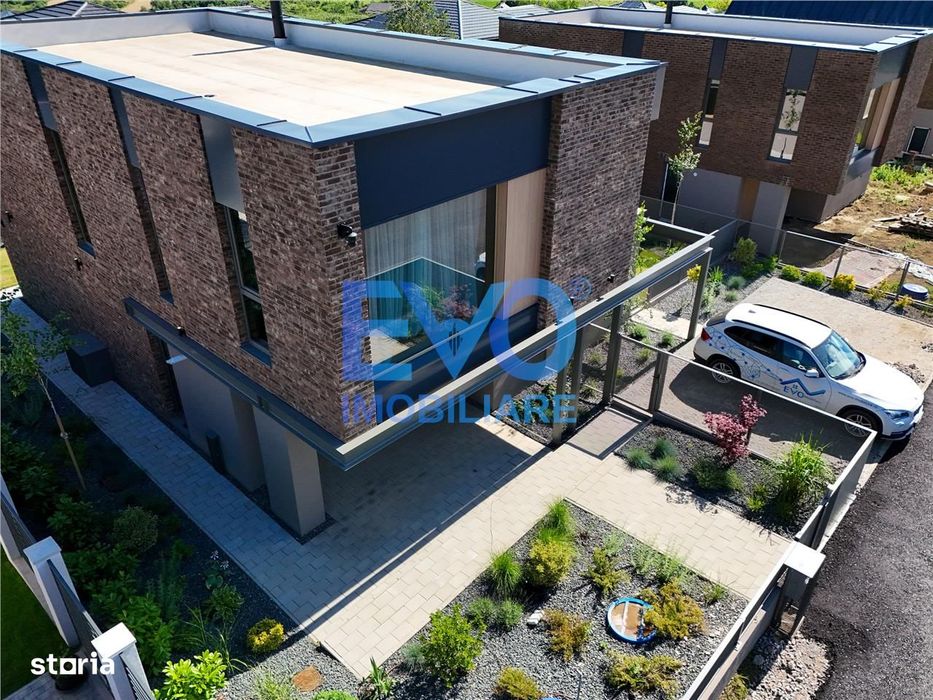Casa moderna de vanzare, Miradis complex de case premium