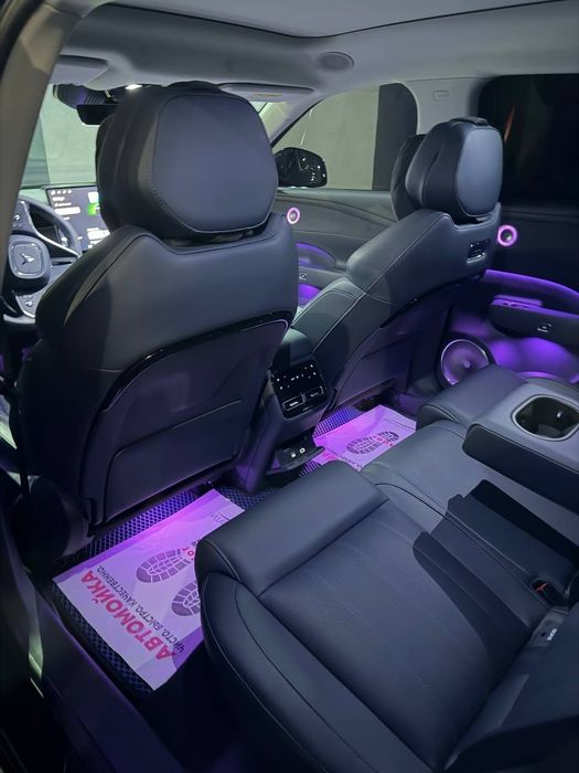 Voyah plug in hybrid 2026-yil  madel. Srochna sotiladi.