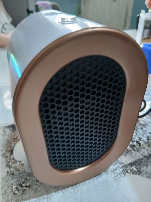 Обогреватель миниатюрный.