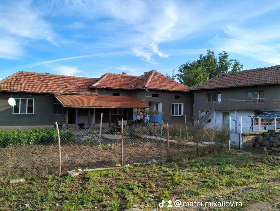 Продава се Къща в Койнаре - 200 кв.м за 150 €/кв.м - Снимка #1