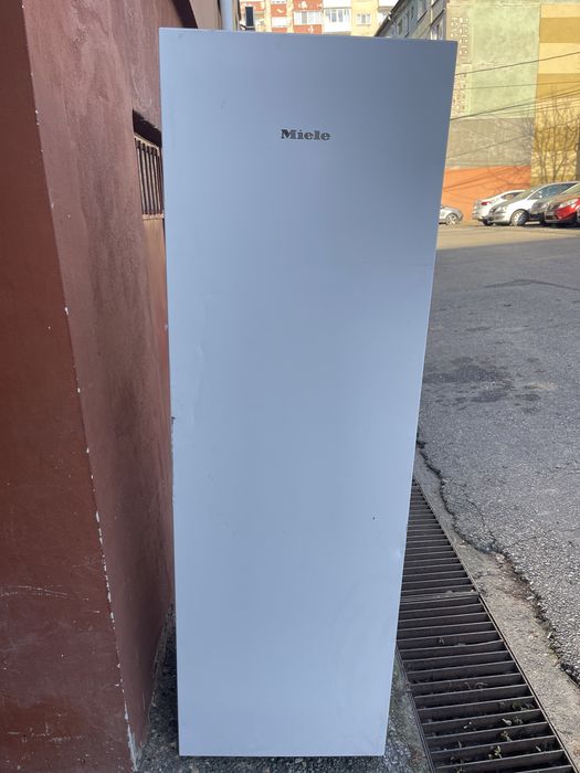 MIELE Congelator NOU
