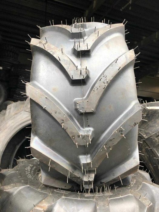 BKT 18X8.50-8 tractiune cauciucuri noi cu garantie masina tuns gazon