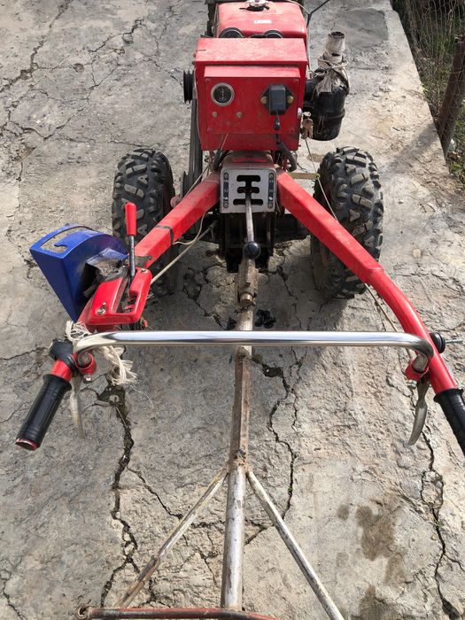 Zubr 1100 motobLok qiziL