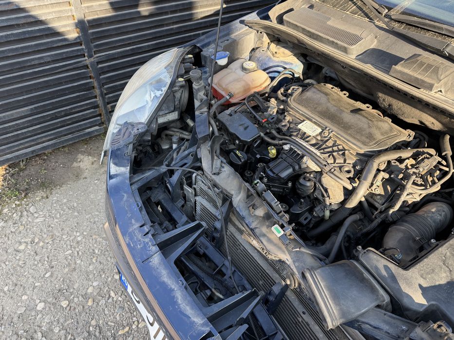 Ford kuga 2.0 tdci avariat