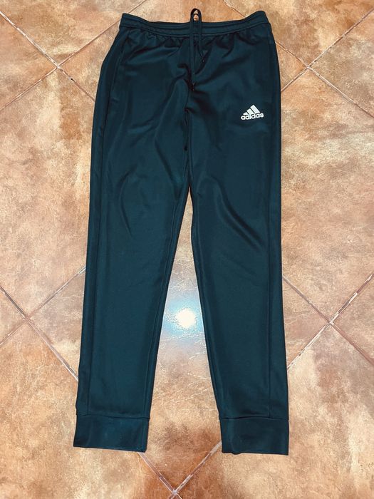 Pantaloni originali adidas !