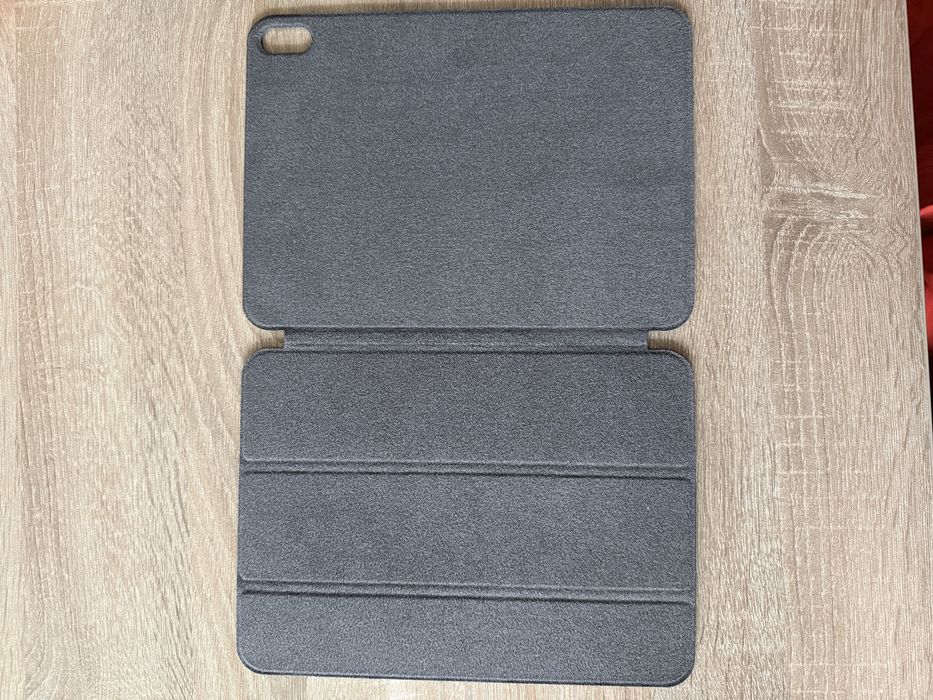 Оригинален кейс калъф Karl Lagerfeld за iPad 10