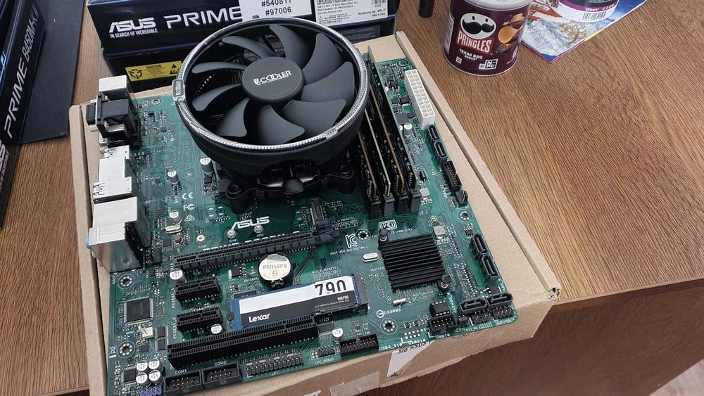 kit intel q270 + i5 7500 + 16gb ddr4 + ssd 256gb Garantie