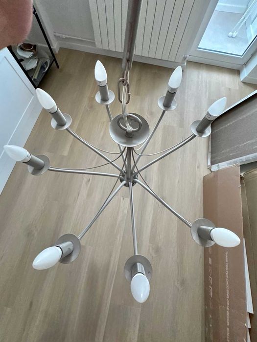 Lustra metalica argintie cu 8 brate