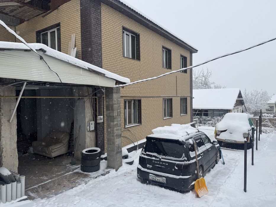 Продам 2 этажный дом