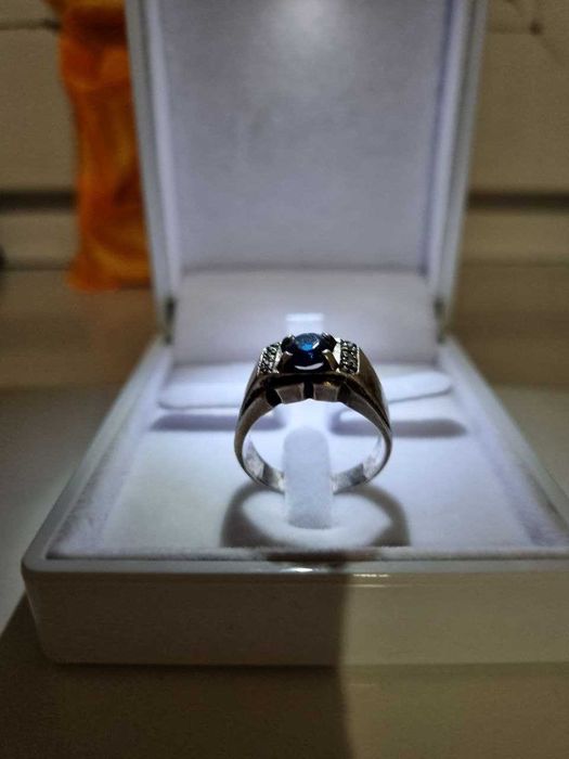 В продаже мужское серебряное кольцо размер 19,5 (надо мерить)