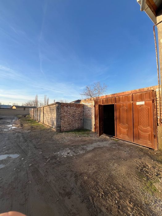 Toshkent viloyati, Oʻrtachirchiq tumanida, Hovli 10 sotix