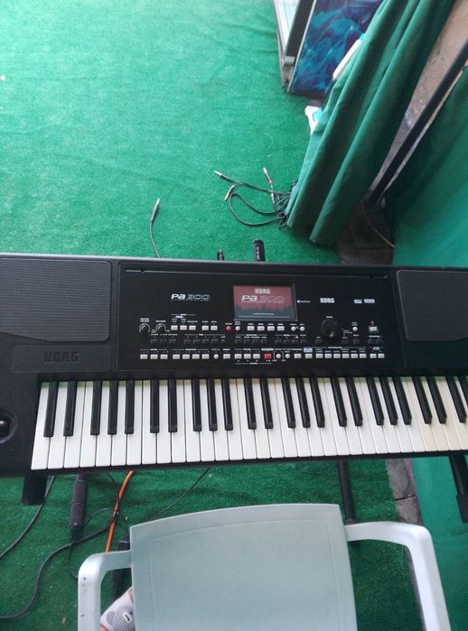 Клавир Korg pa300