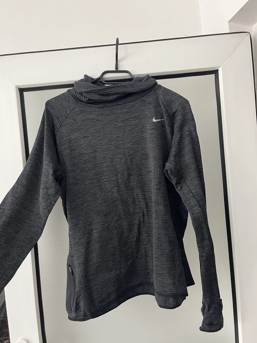 bluza termica Nike marimea marimea XL