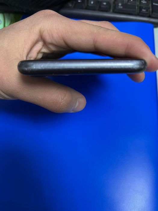 Продам Айфон 11 64гб 71 вкб