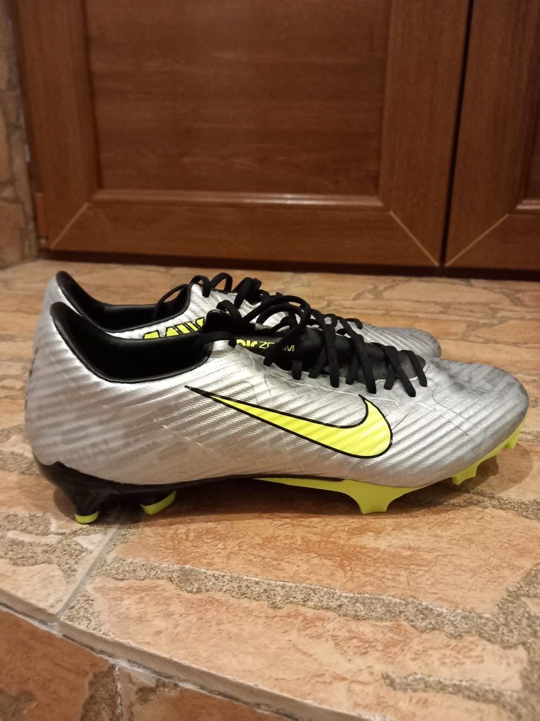 Crampon discount mercurial 2020