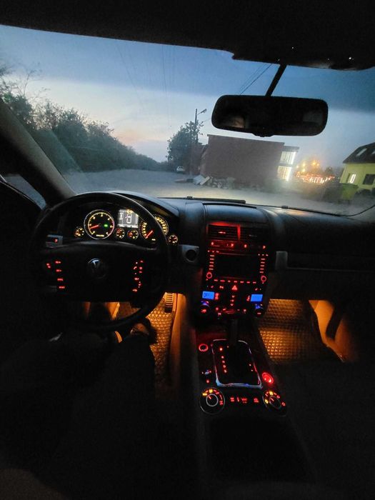 VOLKSWAGEN Touareg 2005 — imagine 3