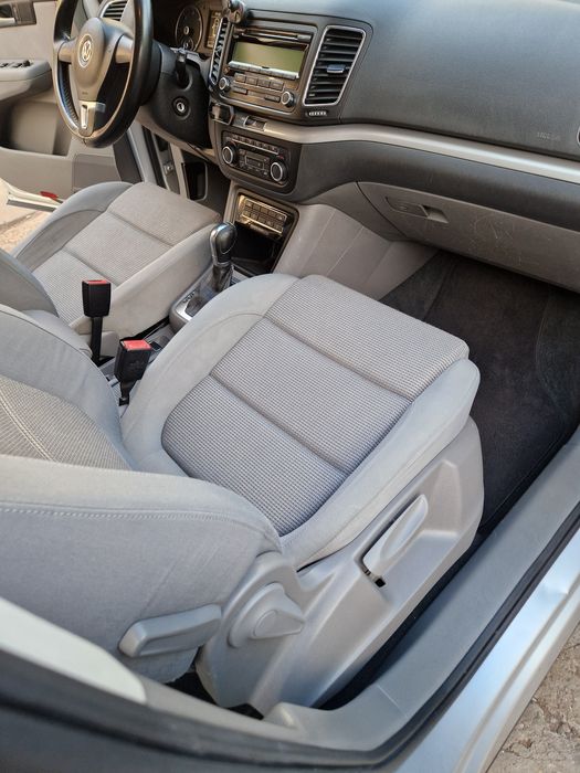 Curățare igienizare interioare auto canapele colțare saltele fotolii