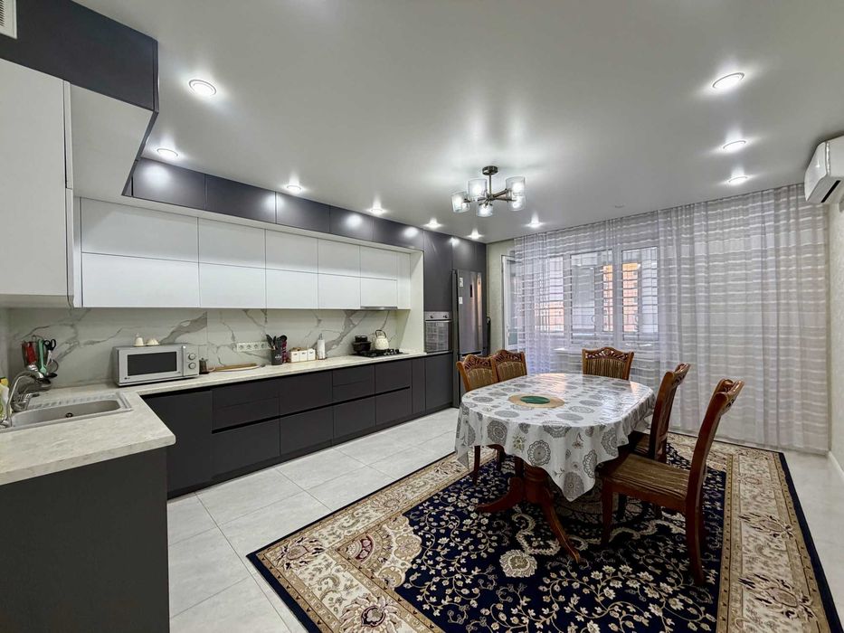 Продажа 4-комнатной квартиры микр Береке 52