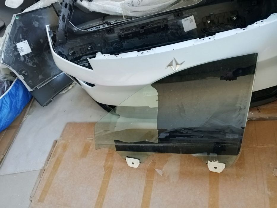 Orqa bagaj oynasi. Зеркало Задний багажника Dongfeng EP 008