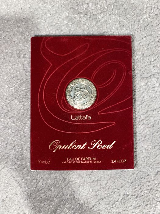 Parfum Lattafa - Opulent Red , Opulent Musk