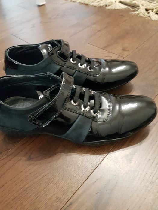 Продам туфли 35 размера  Турция