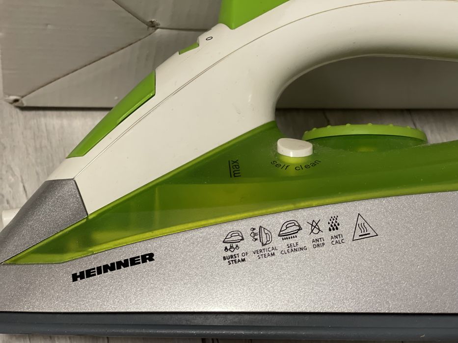 Fier de calcat cu aburi