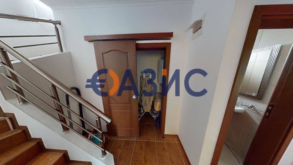 Продава се Тристаен апартамент в с. Кошарица, Област Бургас - 130 кв.м за 993 €/кв.м - Снимка #11