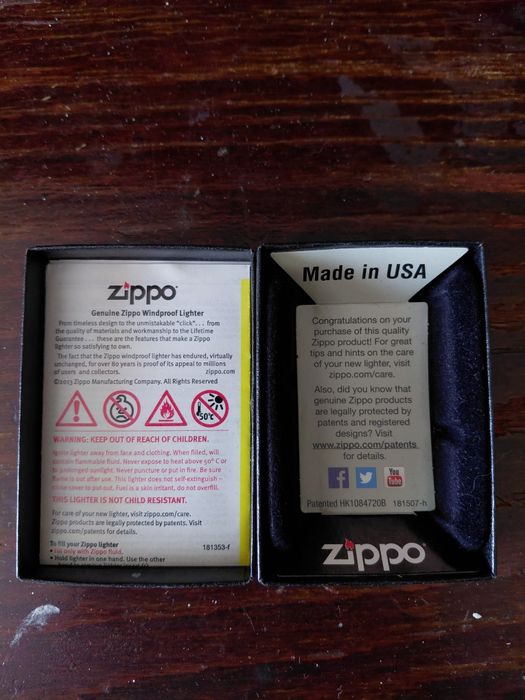 Продам зажигалку zippo