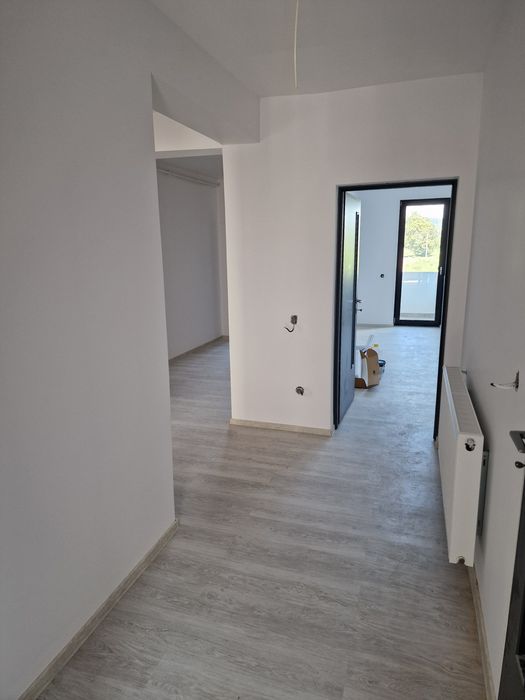 Apartamente cu 3 camere ,93mp ,bloc nou