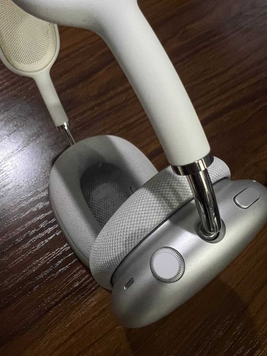 Наушники Apple AirPods Max
Silver
