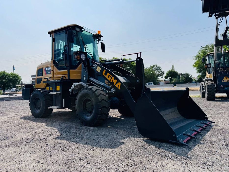 Погрузчик от компании Lugong Lm 930