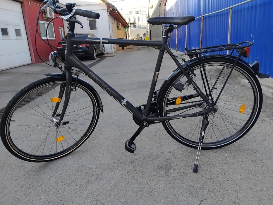 Vând bicicleta din aluminiu pentru bărbați înalți