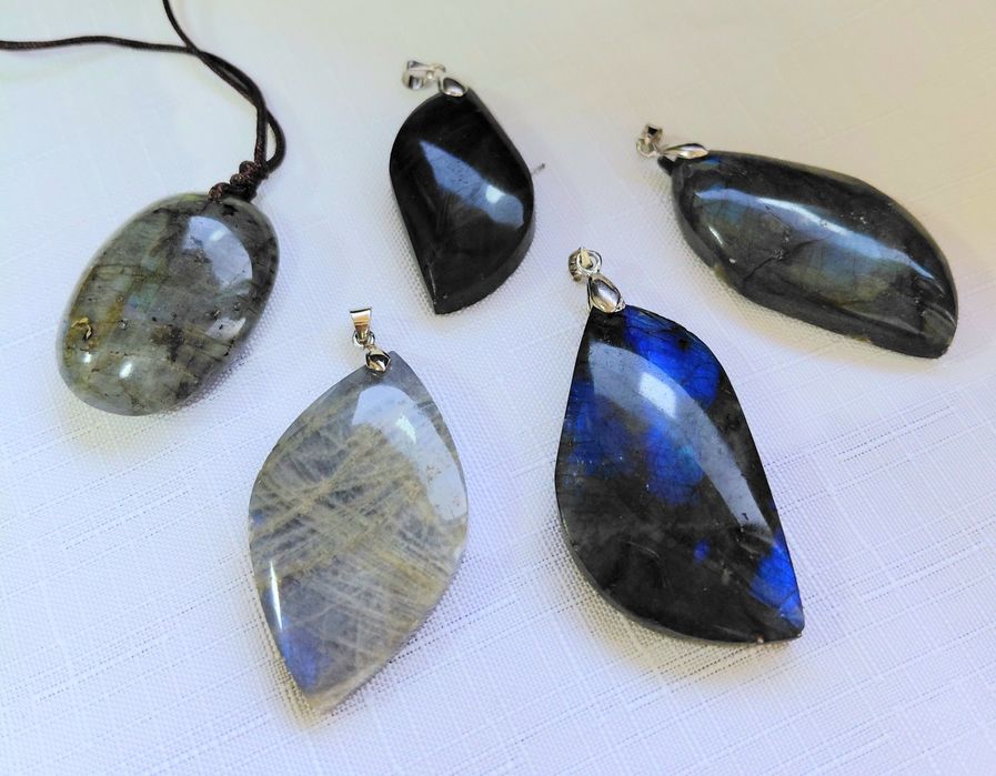 Кулоны  Камень Лабродор.