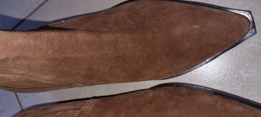 Ciocate/ghete RESERVED