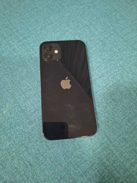 Iphone 12 128 гб Употребяван
