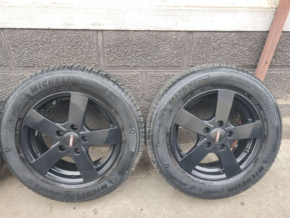 Vând Set Jante Aliaj 5x112 + Cauciucuri 196/65/15 Michelin Golf Passat