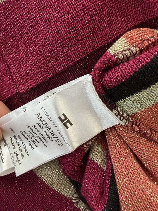 Елегантна вталена рокля  Elisabetta Franchi