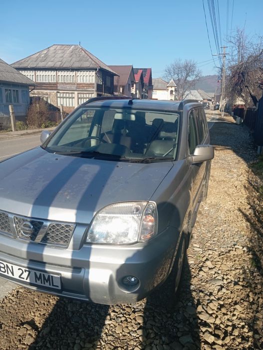 Vând Nissan xtrail