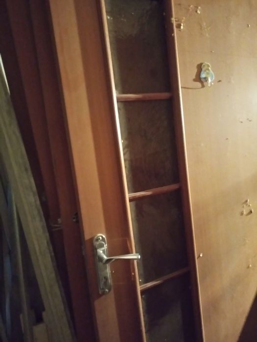 Продам двери,  описание