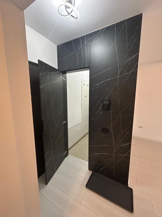 Inchiriez garsoniera cu dressing separat