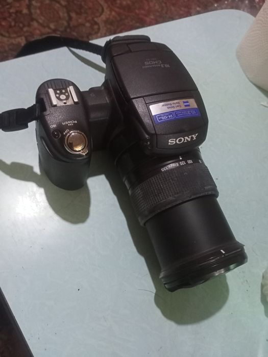 Легендарный фотоаппарат. Soni R1.